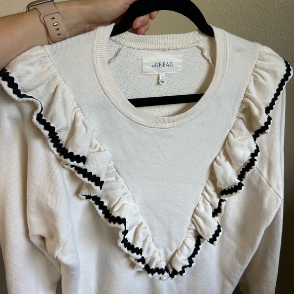 THE GREAT Shrunken Ruffle Sweatshirt Washed White - Picture 3 of 8